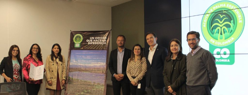 APSColombia verifica la primera empresa colombiana en producción de aceite de palma sostenible