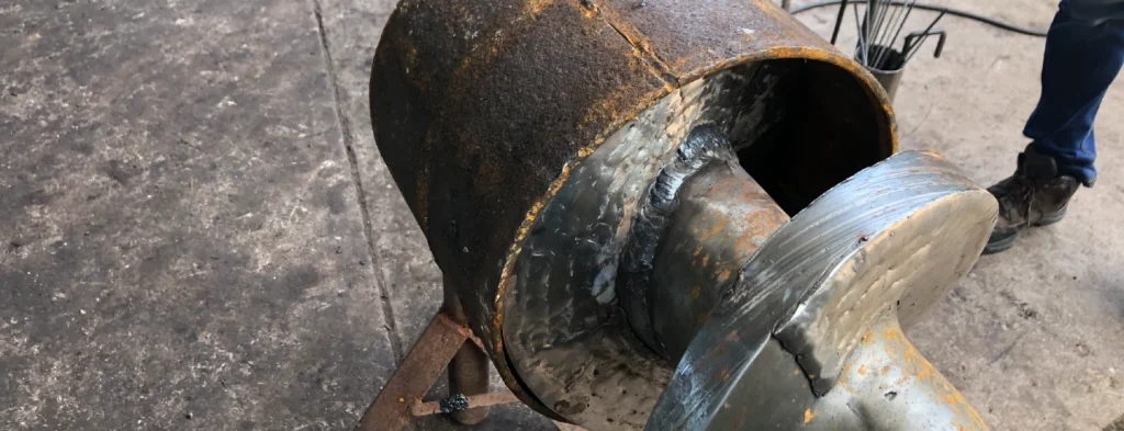 Ciclo de vida de los tornillos de prensado: un estudio de benchmarking en la Zona Norte