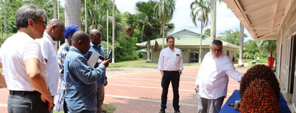 Comitiva de Costa de Marfil visitó el CEPV para conocer sobre la palmicultura colombiana