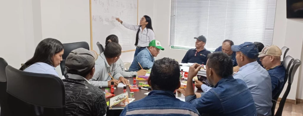 El compromiso educativo de Sapuga S. A.: sembrando alfabetización entre sus colaboradores