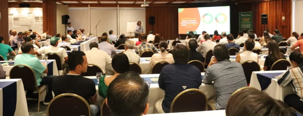 Más de 100 productores de la Zona Central se reunieron para participar del taller sobre el FEP Palmero