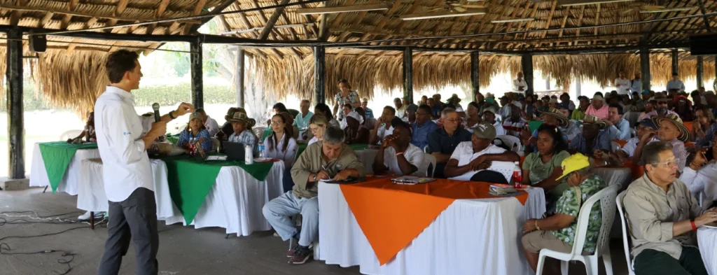 Diálogos palmeros 2025: espacios de oportunidades y crecimiento para la agroindustria