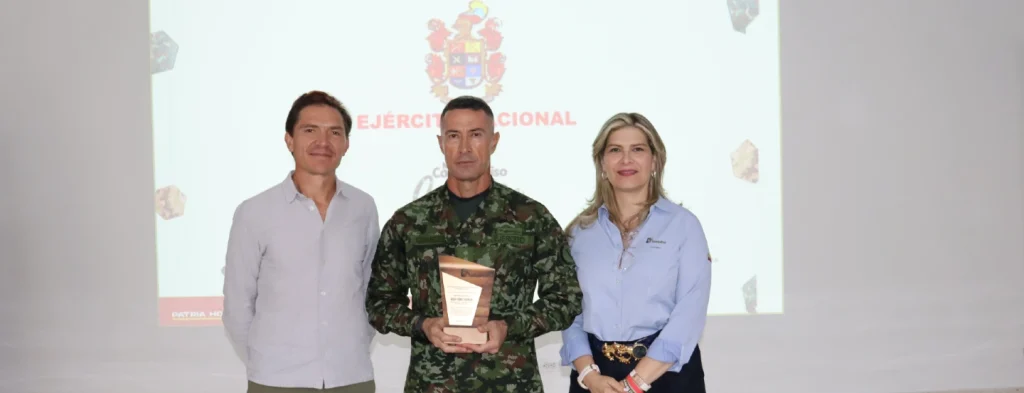 Fedepalma hizo reconocimiento al Mayor General Roger Gómez Herrera, Comandante de la Primera División del Ejército Nacional de Colombia